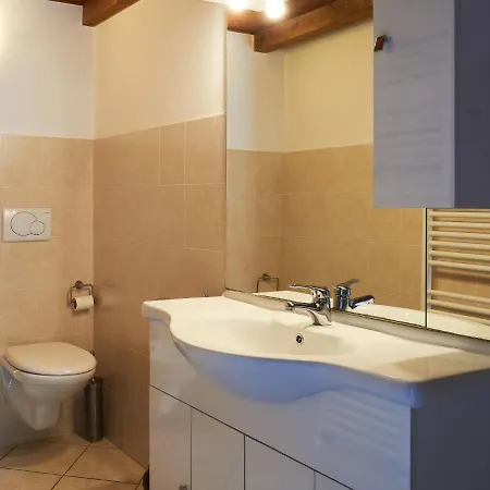Сasa de vacaciones Alex By Interhome Pianello Del Lario